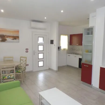 Modern And Equipped With Enclosed Garden * Bibione