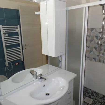 Modern And Equipped With Enclosed Garden Bibione